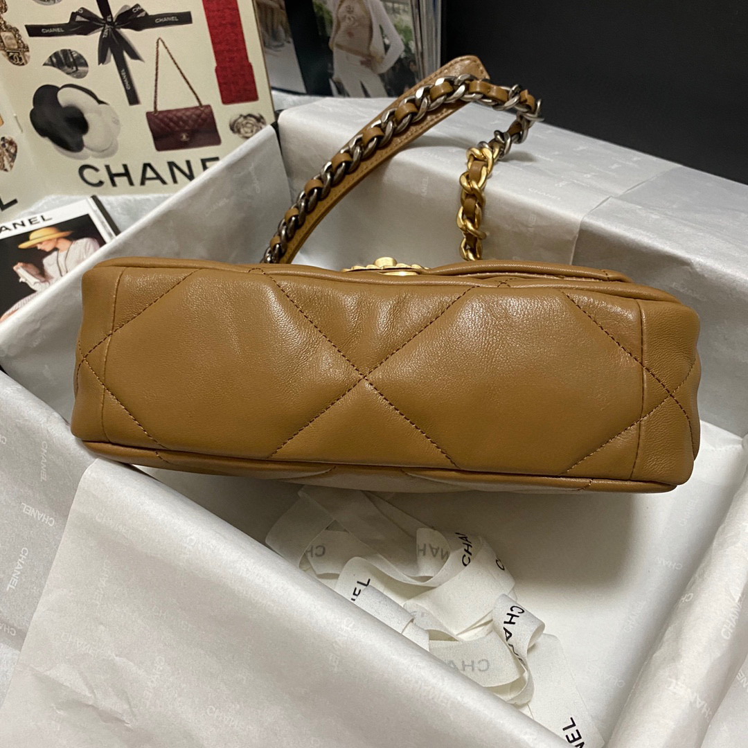 Ch**el 19 calfskin in brown-26×16×9cm