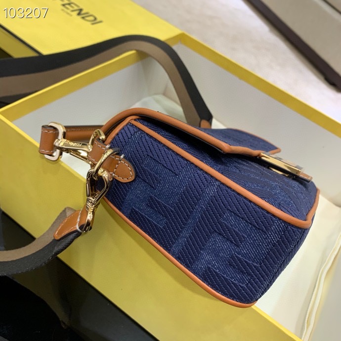 F**di baguette logo bag mm 83329b89 26cm