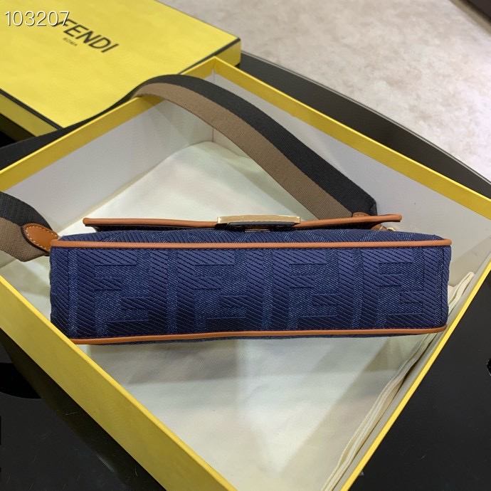 F**di baguette logo bag mm 83329b89 26cm
