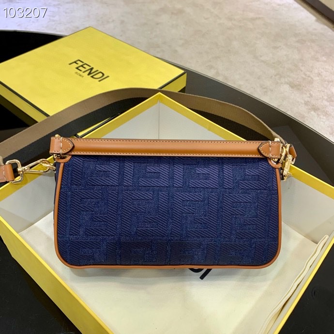 F**di baguette logo bag mm 83329b89 26cm