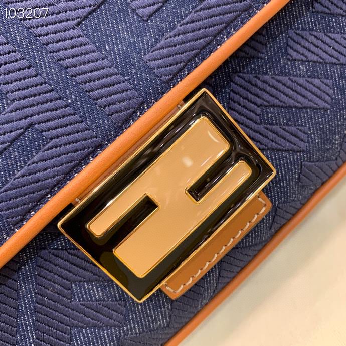 F**di baguette logo bag mm 83329b89 26cm