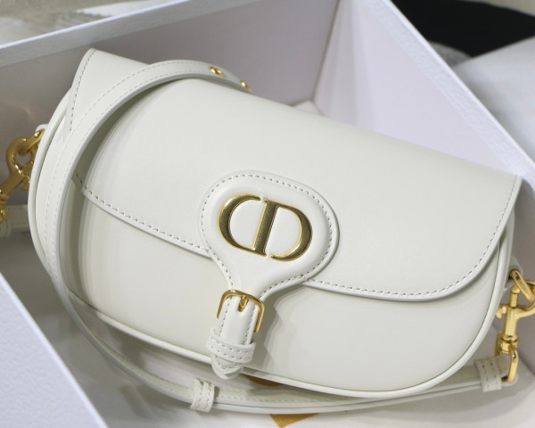 D10r bobby east-west bag smooth leather m9327 white - 22x13x5cm