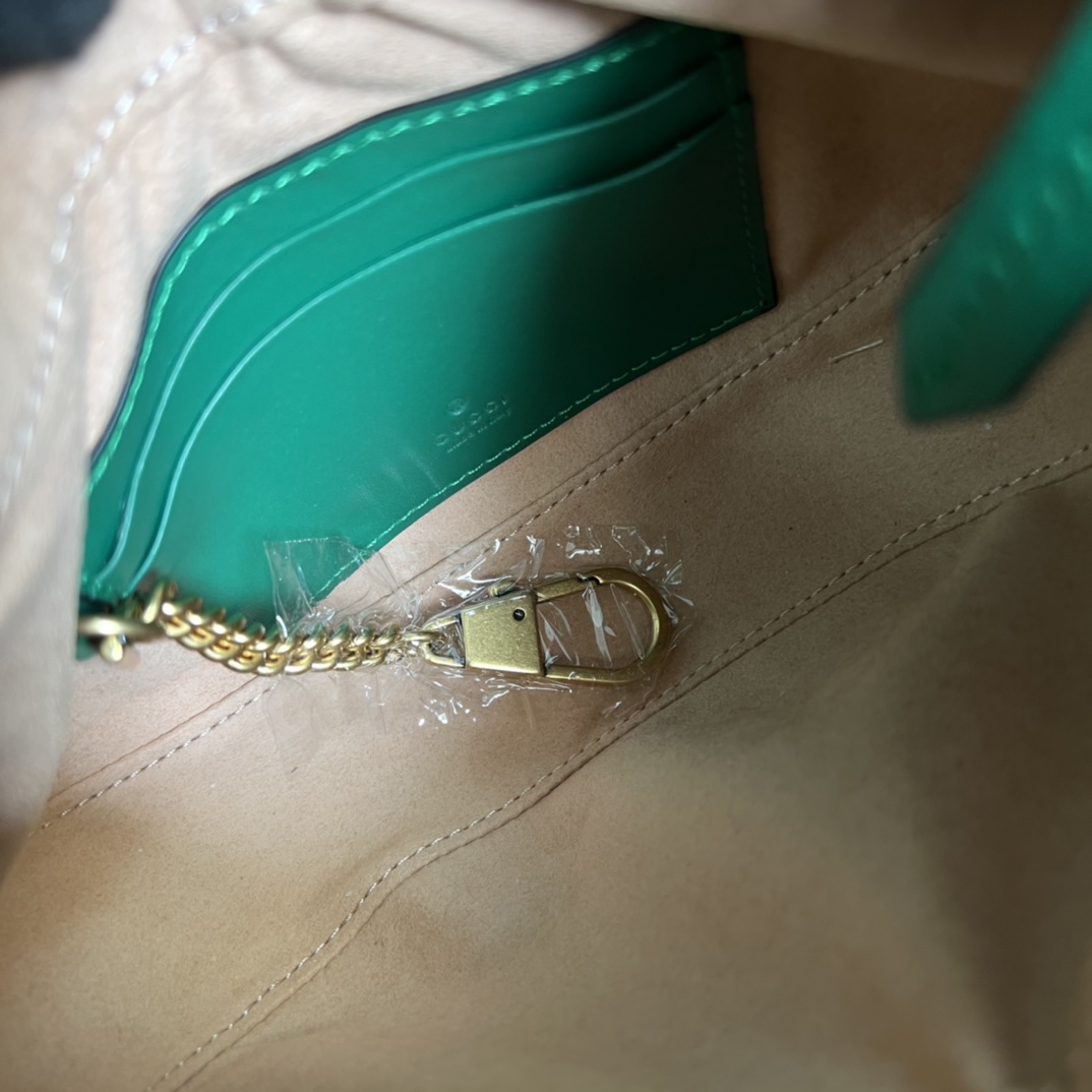 GG Marmont half-moon-shaped mini bag Green 699514 – 21.5 x 11 x 5cm