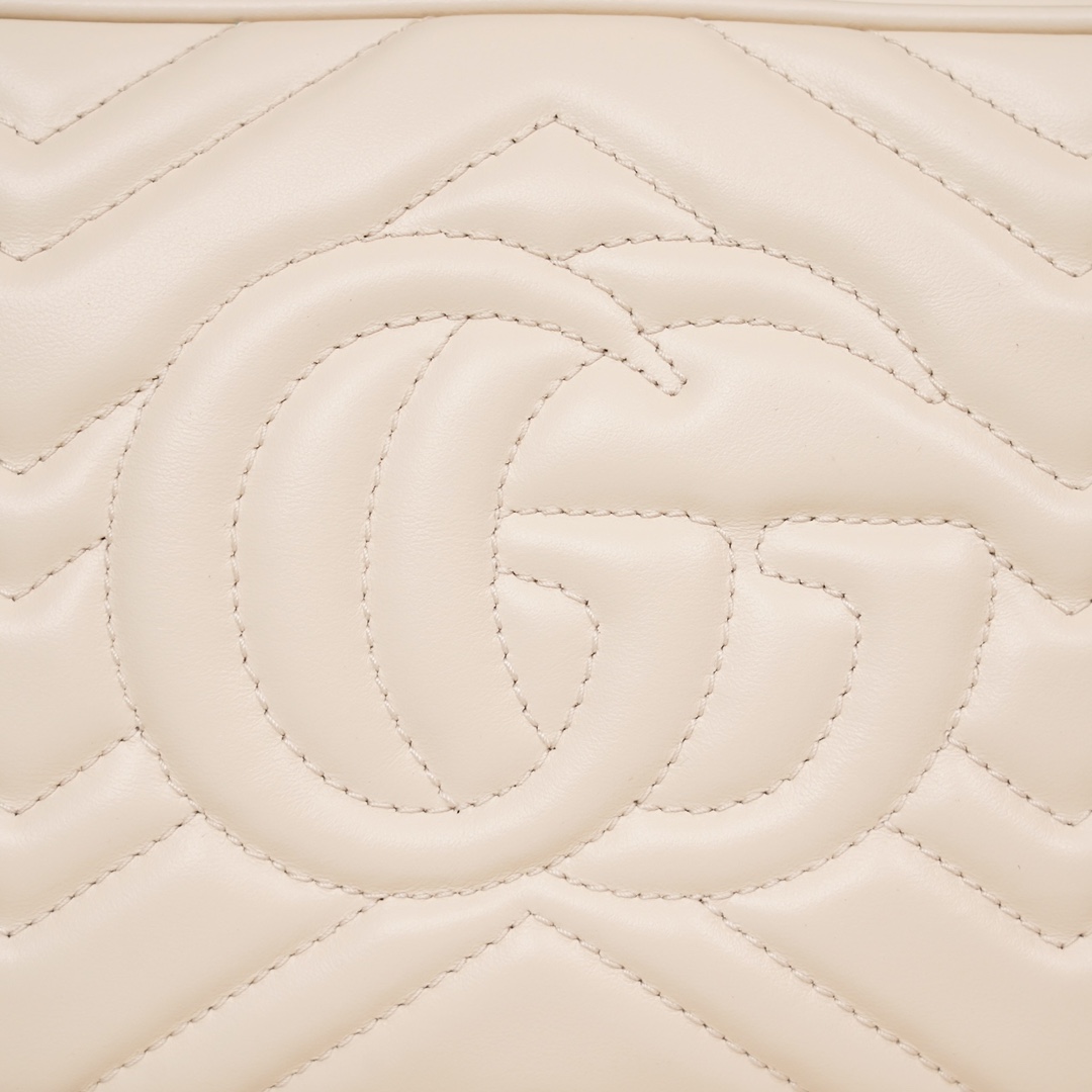 GG Marmont small matelassé shoulder bag (The camera bag) White 447632 - 24x13x7cm