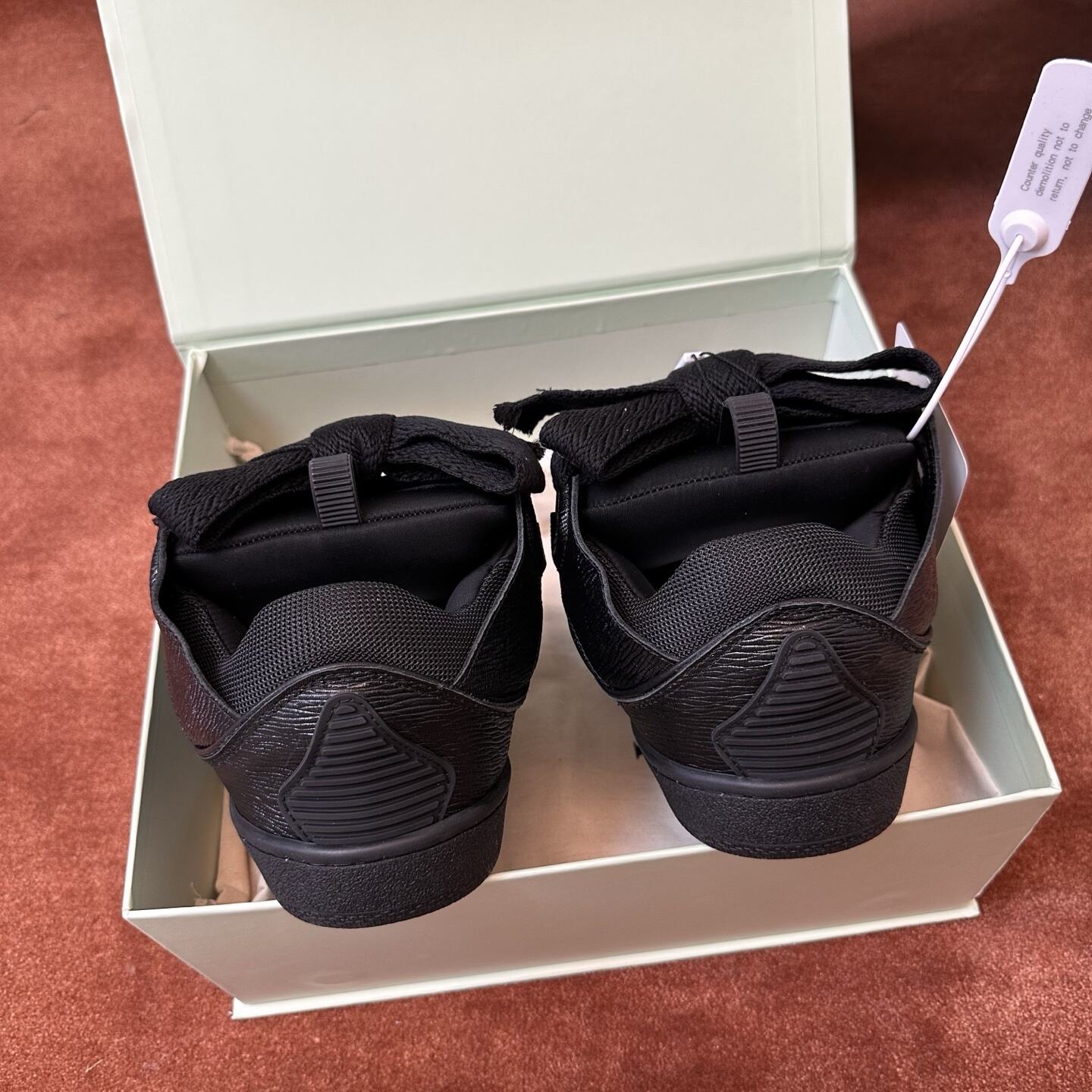 Lanvin 006